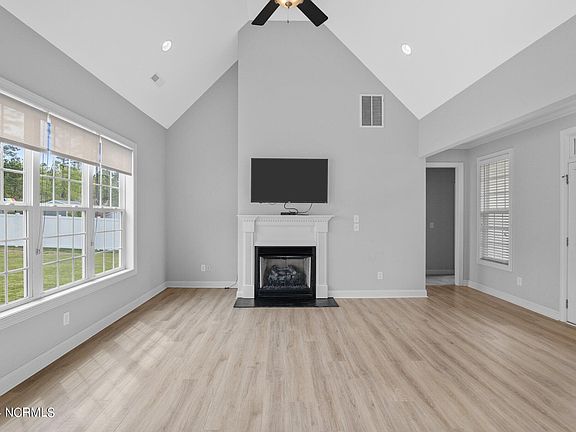 5th image of 537 Cottonport Drive