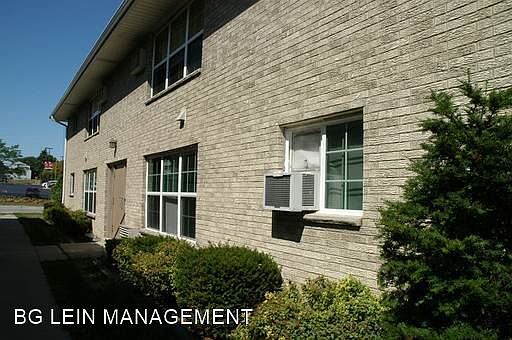 1st image of 3026 S 60th St APT 1-E