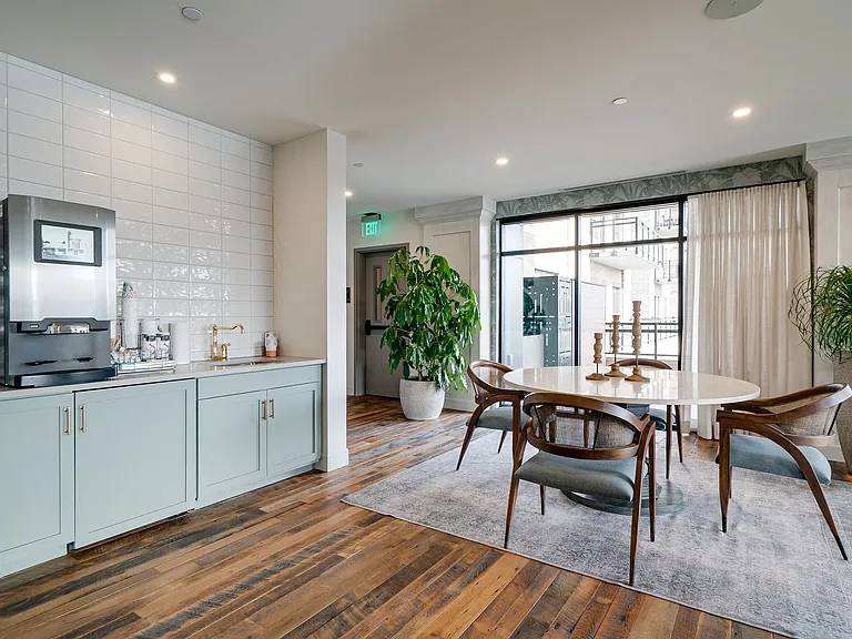 Nolan Mains Residences at 50th & France — Photo 90
