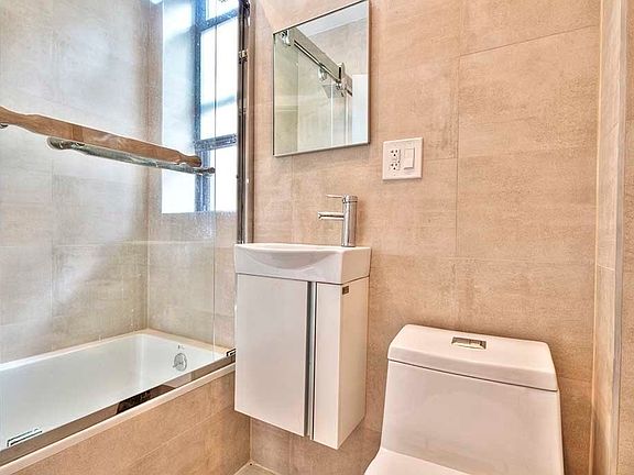 5th image of 58 E 1st St #4D4