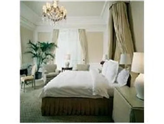 Sold by Douglas Elliman | media 33