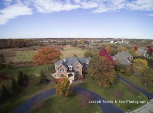 6909 Inverway Dr, Village Of Lakewood, IL 60014
