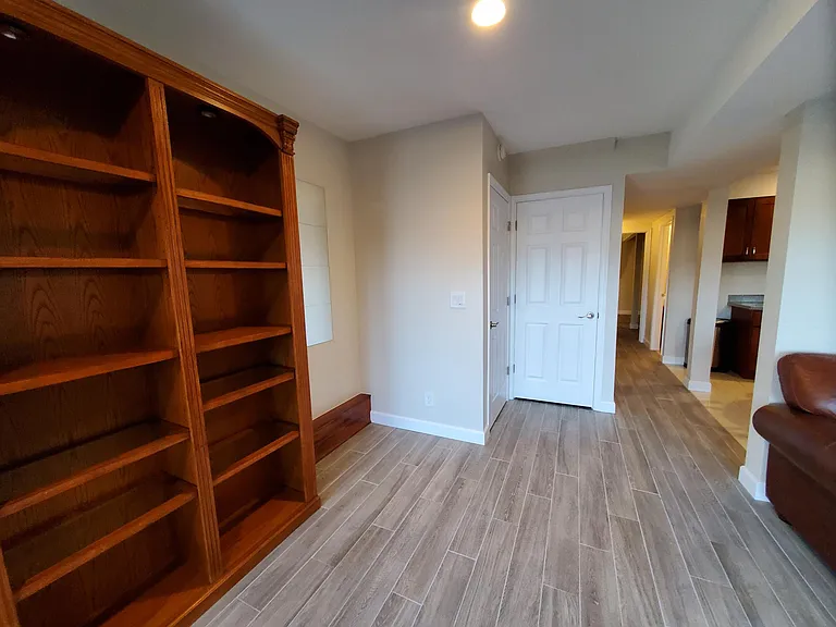 110 Florentia St #B — Photo 13