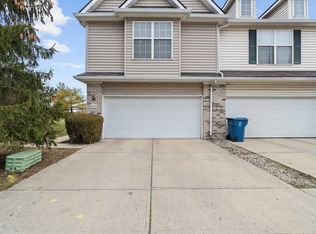 6210 Bishops Pond Ln, Indianapolis, IN 46268