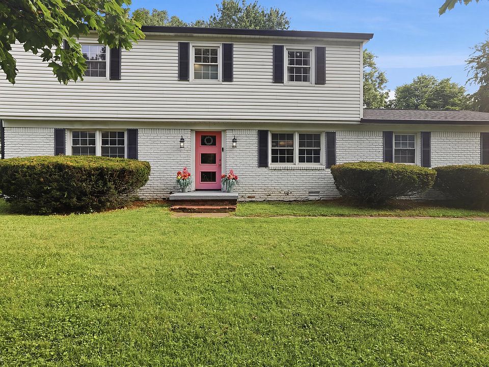 1st image of 5210 E 46th St