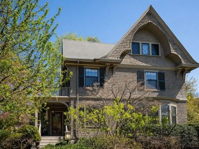 14 Elmwood Ave, Cambridge, MA, 02138
