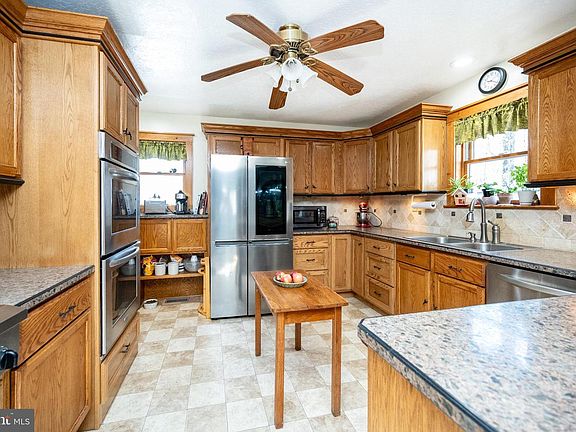 3rd image of 328 Stool Rock Rd