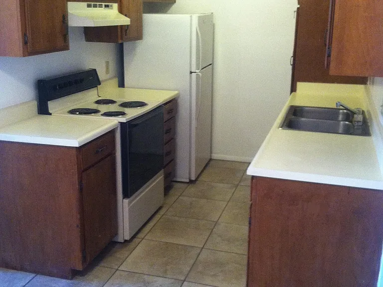 6625 E Golf Links Rd #5 — Photo 4
