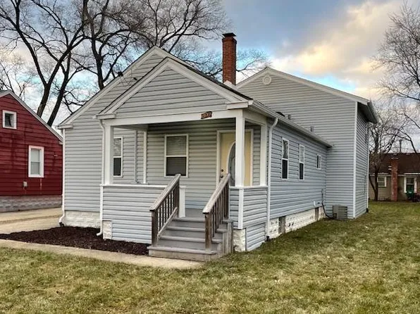 1029 Allaire Ave, Aurora, IL 60506