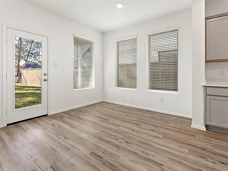 7594 Angels Landing Ln — Photo 11