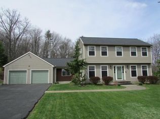 3345 Laurie Brook Dr, Binghamton, NY 13903