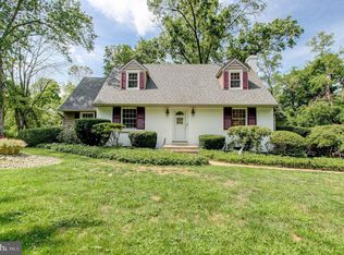 820 Sackettsford Rd, Ivyland, PA 18974