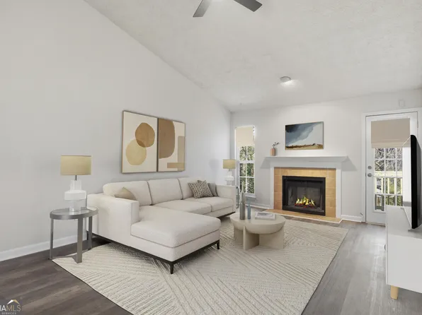 382 Teal Ct, Roswell, GA 30076