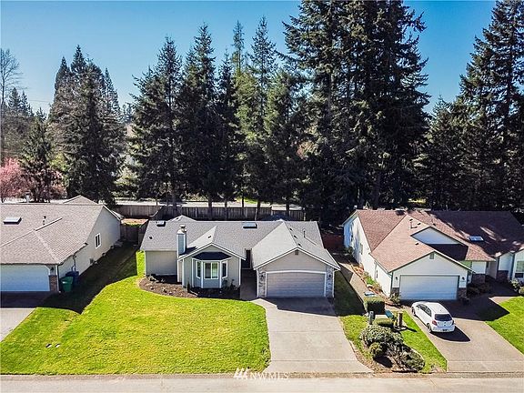 4th image of 2303 Woodfield Loop SE