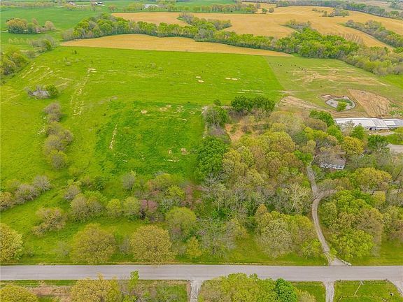 2nd image of 15817 Plattsburg Rd