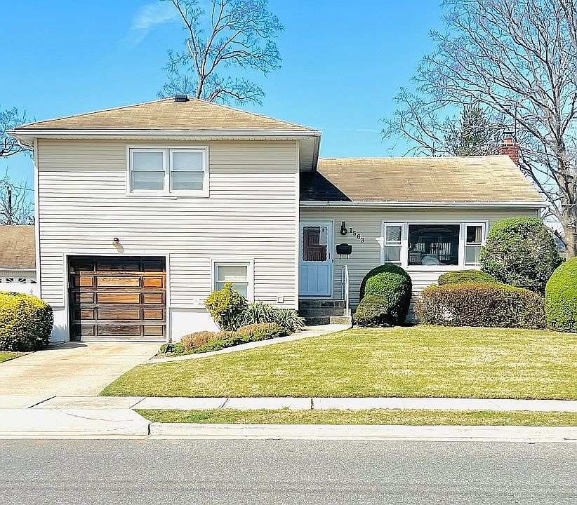 1st image of 1563 Prospect Ave