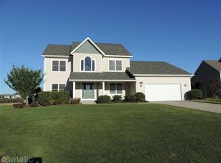 4747 Lauren Ln, Saint Joseph, MI 49085