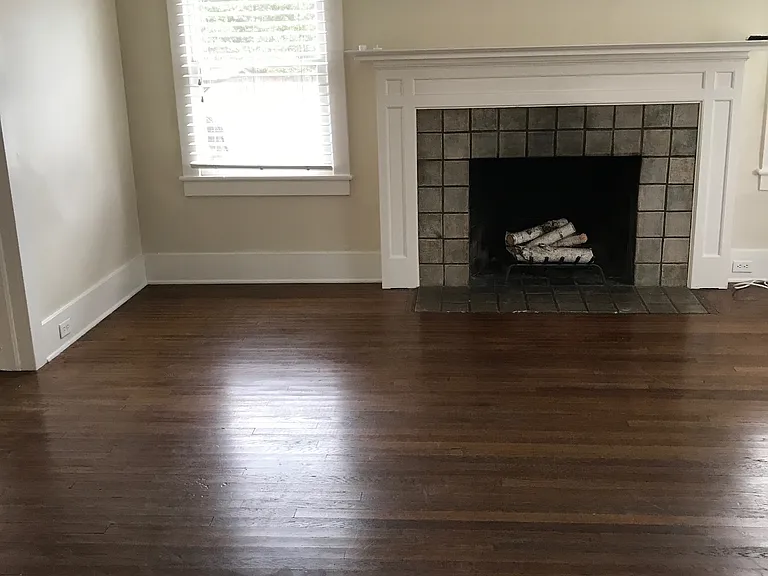 914 S Los Robles Ave — Photo 4