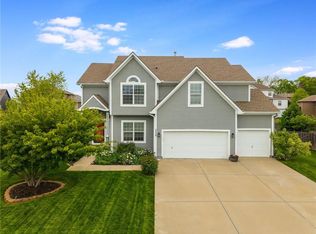 2228 SW Hawk View Rd, Lees Summit, MO 64082