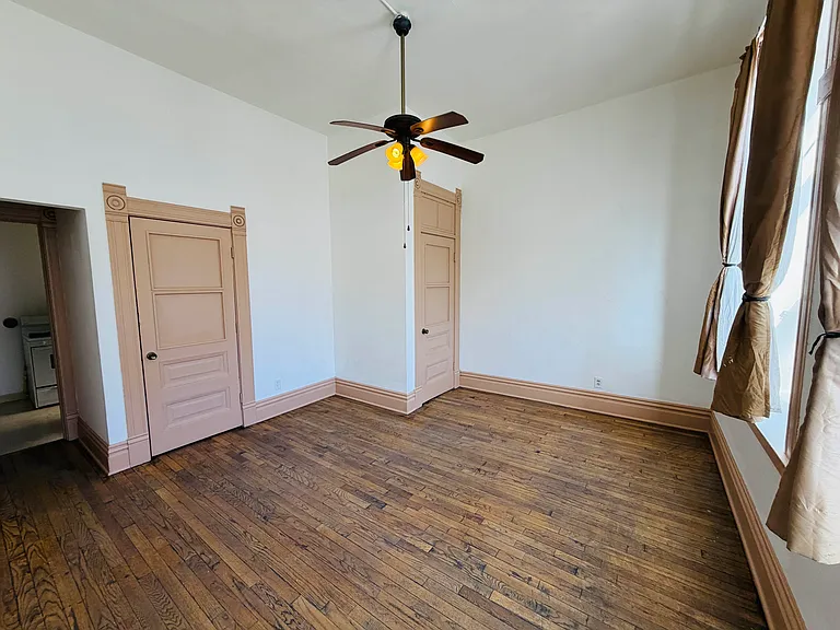 41 S San Joaquin St #7 — Photo 3