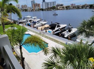 2100 Diana Dr APT 209, Hallandale, FL 33009