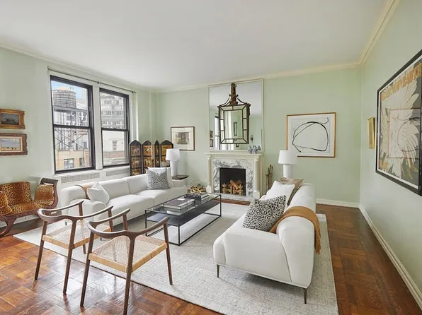 993 Park Ave APT 8E, New York, NY 10028