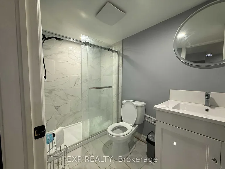 952 Dunnigan Ct #LOWER — Photo 4