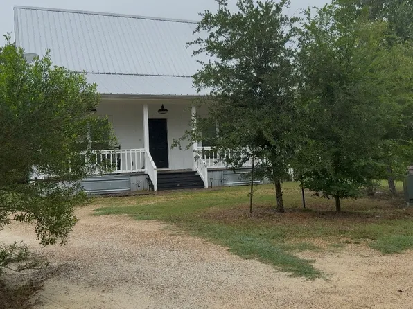 311 Sweet Pea Ln, Somerville, TX