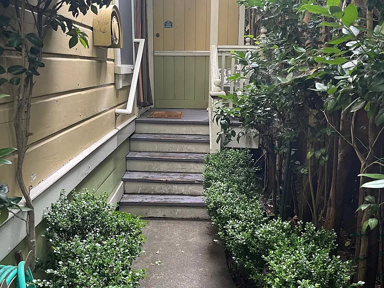 235 Walnut Ave #A — Photo 8