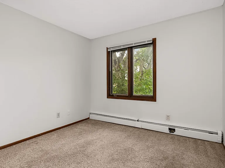 10890 S Shore Dr #12 — Photo 16