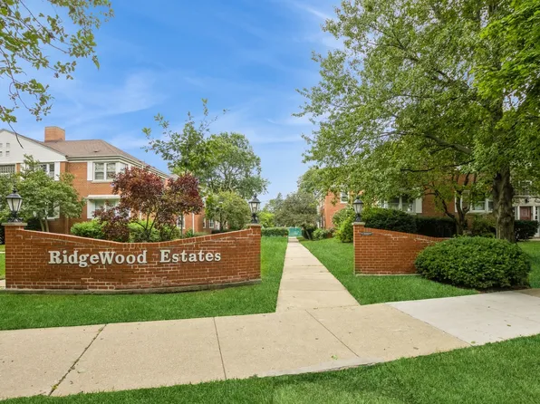 1924 W Albion Ave #2W, Chicago, IL 60626