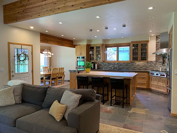 5th image of 5275 Heather Ln