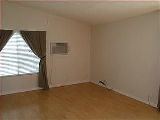 4th image of 2967 Irwindale Dr