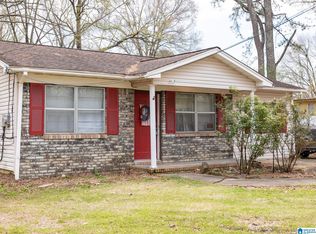 1303 Airport Ln NW, Bessemer, AL 35022