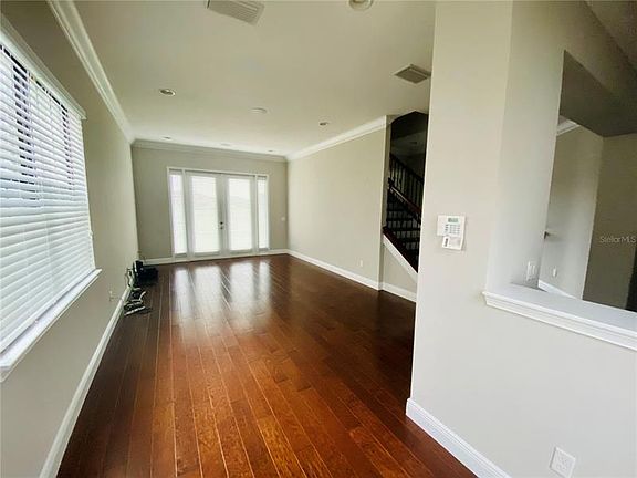 3rd image of 13129 Woodford St