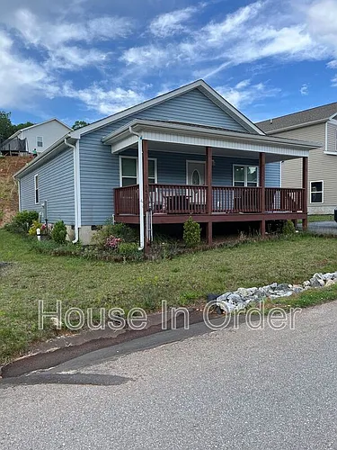 542 Quinn Hill Ln Photo 1