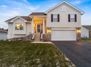 7402 Ashton Villa, Rockford, IL 61107