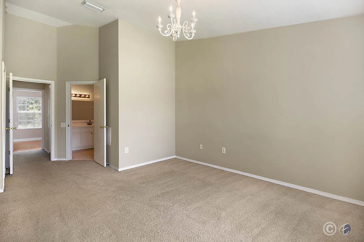 2403 Lake Woodberry Cir — Photo 4