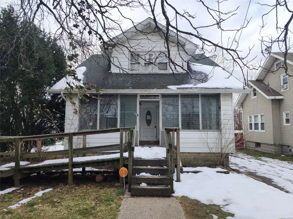 2358 Rockwood Avenue, Baldwin, NY 11510