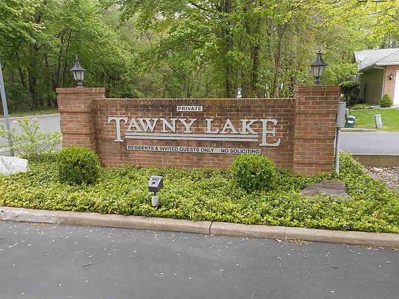 2nd image of 52244B Tawny Brook Ln