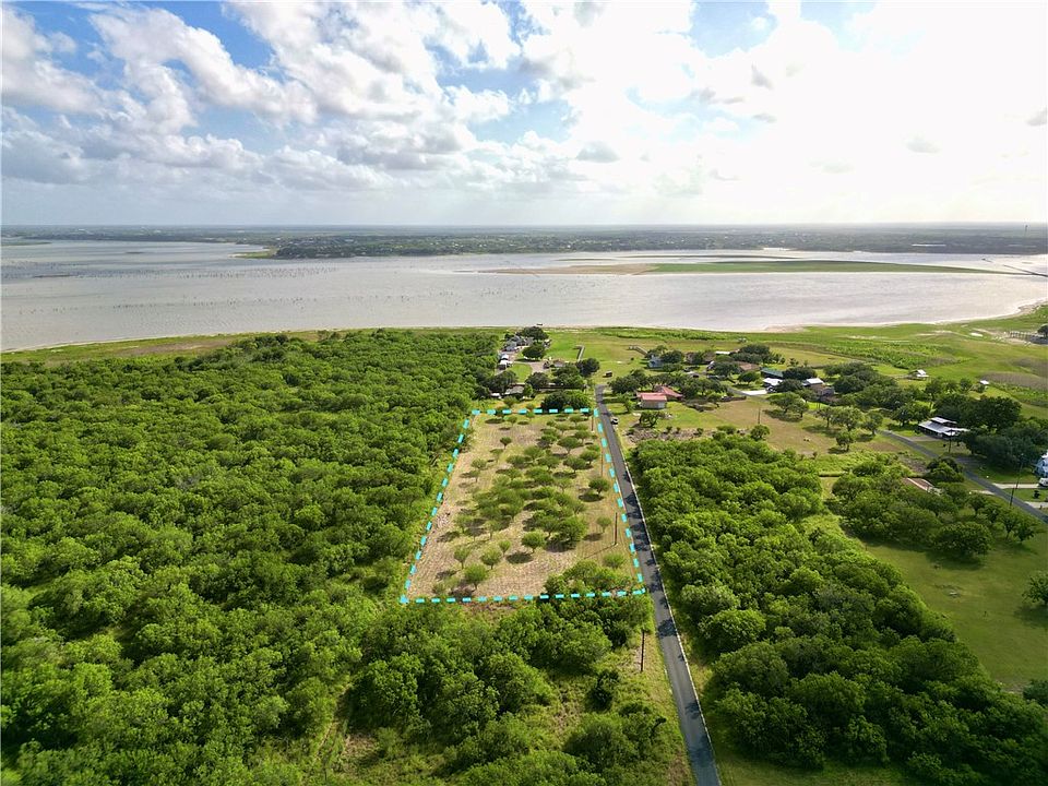 2nd image of Harbor Cir
