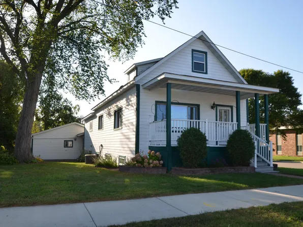 410 Jenks Ave SW, Cokato, MN 55321