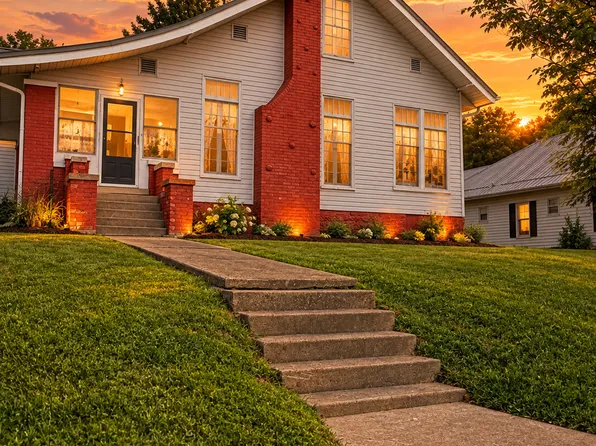 106 College Ave, Paoli, IN 47454