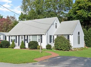 27 Sleepy Hollow Rd, East Greenwich, RI 02818