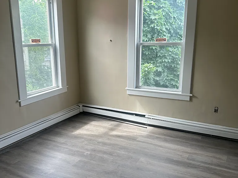 19 Dewey St #2 — Photo 3