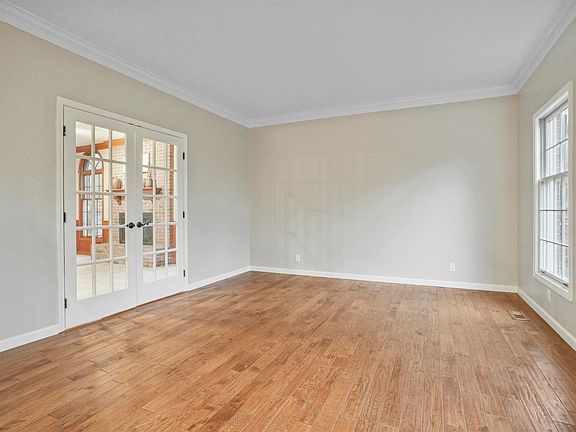 5th image of 10540 Wilmington Dr