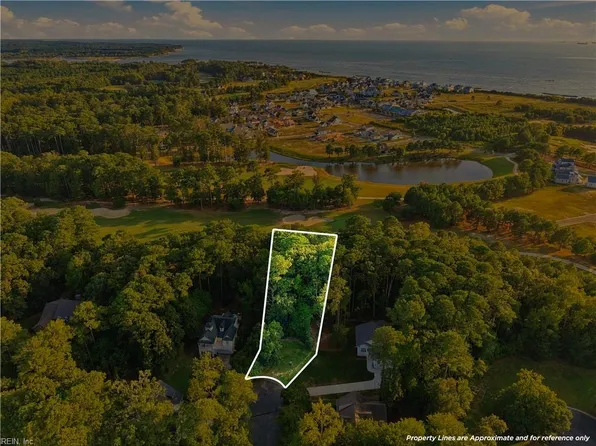 8 Nellie Stevens Ct, Cape Charles, VA 23310