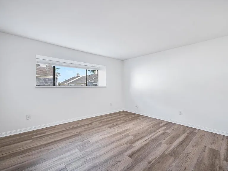 851 Del Mar Downs Rd #E — Photo 13