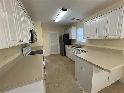 547 Cranberry Cir — Photo 9