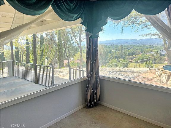 5th image of 3330 S El Pomar Rd